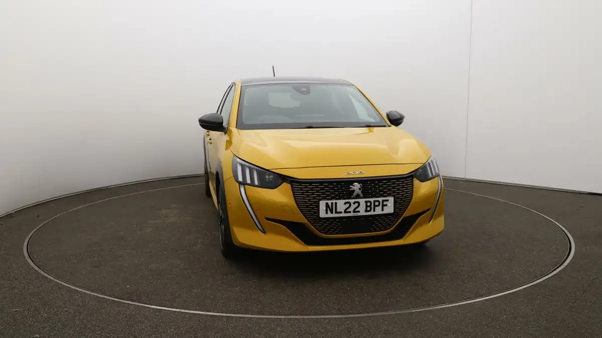 2022-peugeot-208-e-gt-premium-big-35