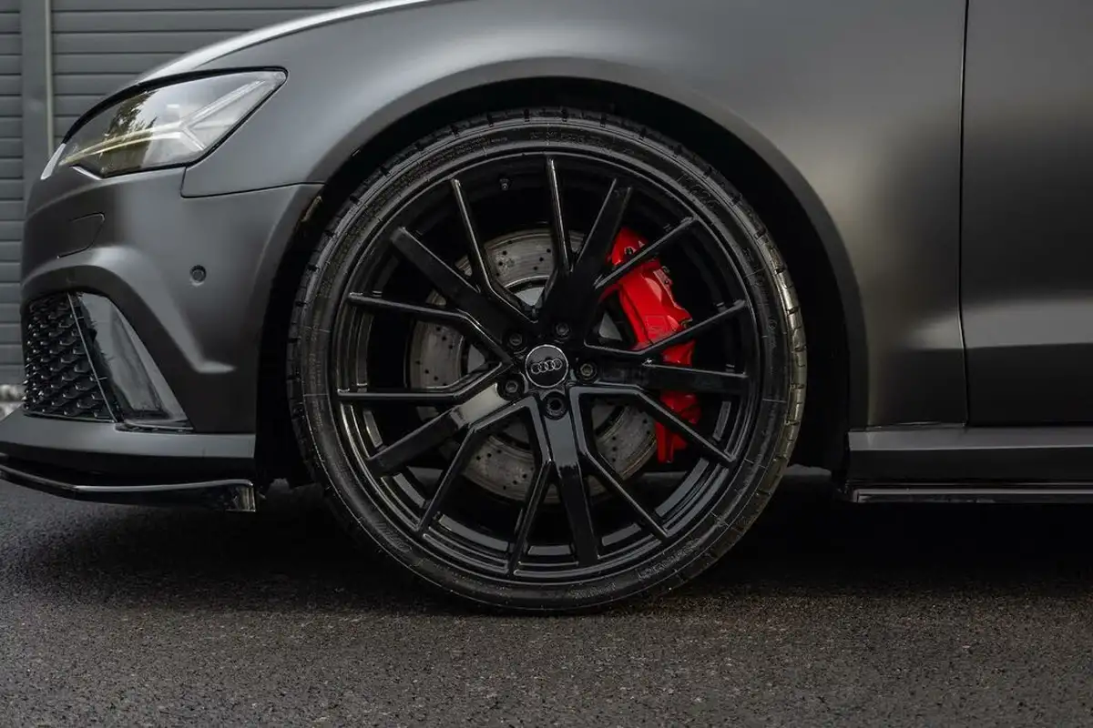 2016-audi-rs6-avant-40-quattro-performance-big-35