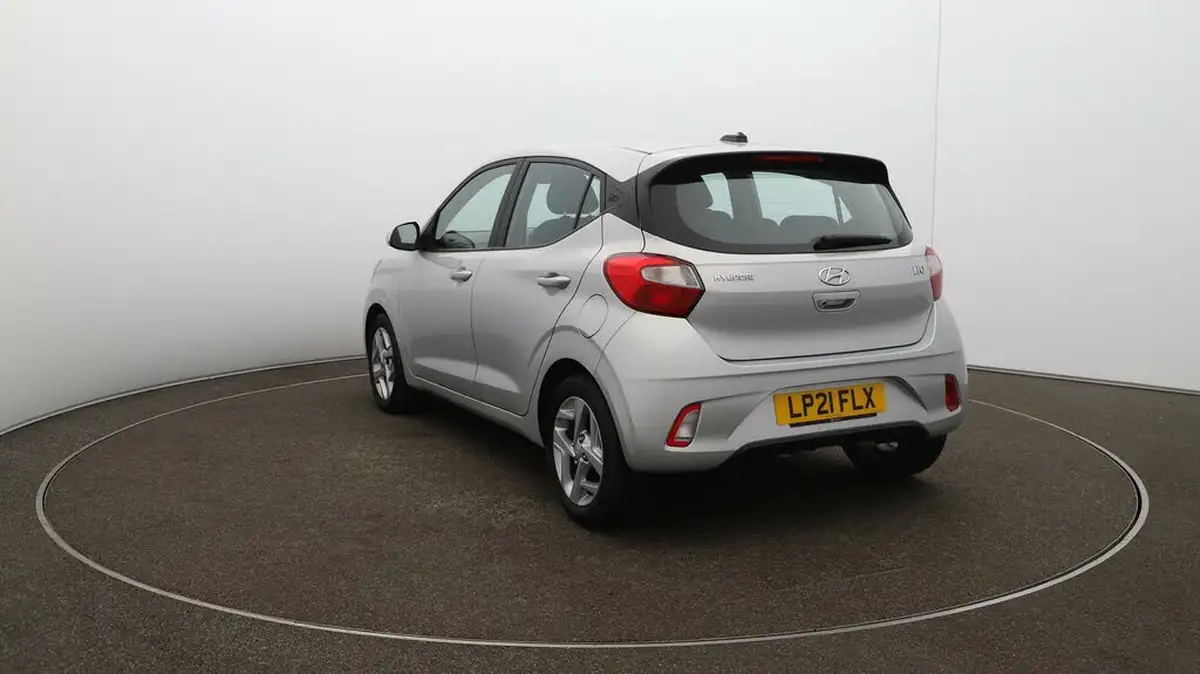 2021-hyundai-i10-10-se-connect-big-54