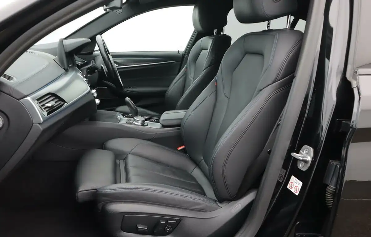 2021-bmw-5-series-20-530e-xdrive-m-sport-saloon-4d-big-14