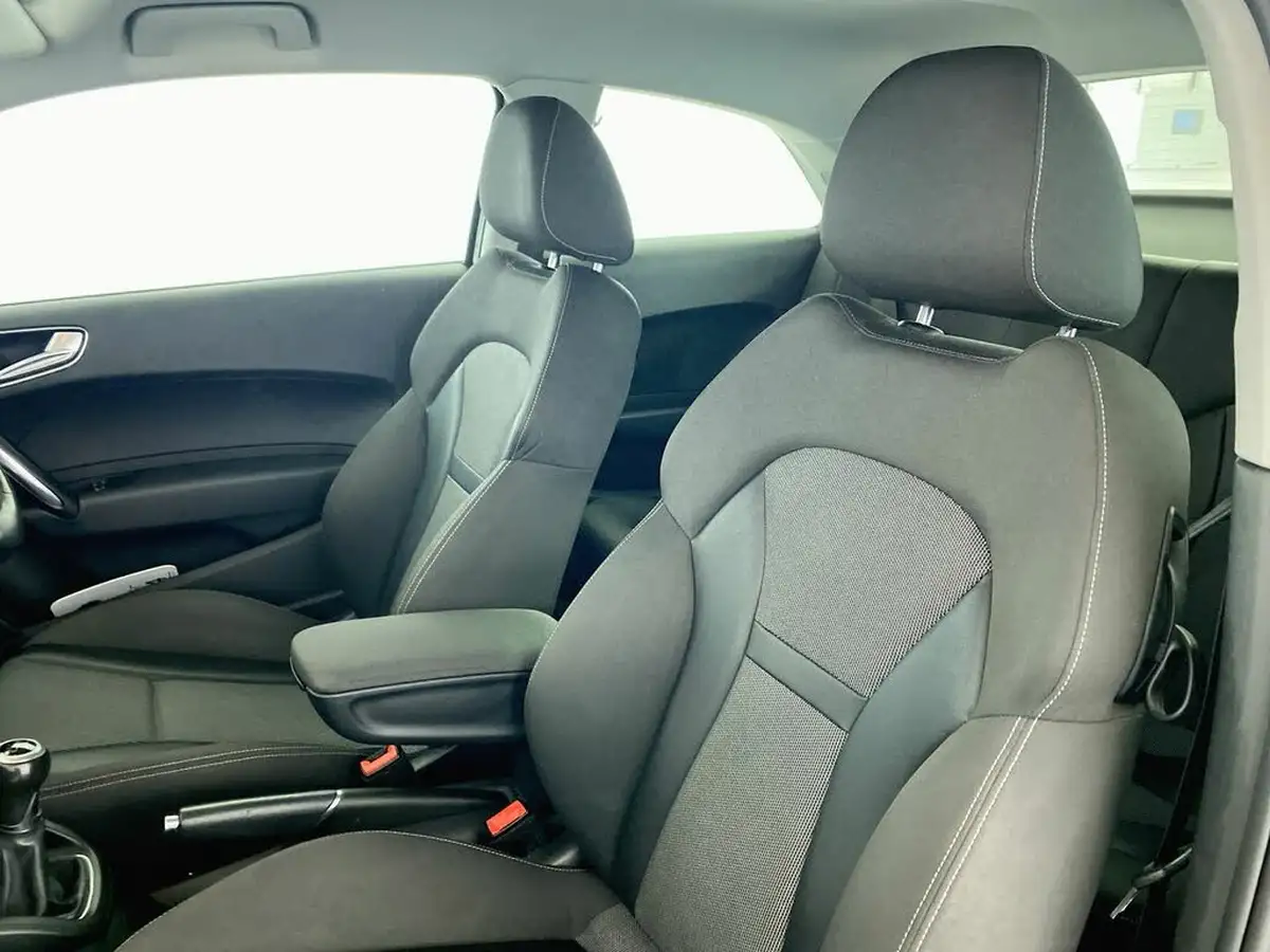 2015-audi-a1-14-sport-125ps-ss-hatchback-3d-1395cc-big-29