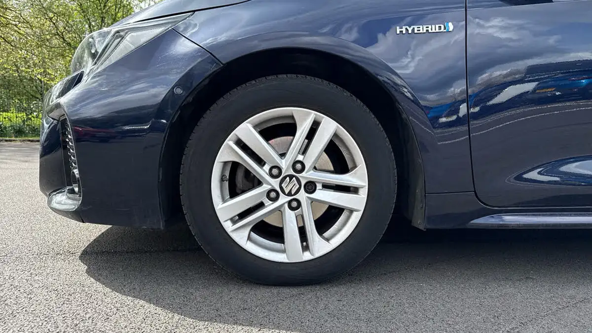 2021-suzuki-swace-18-sz5-big-16