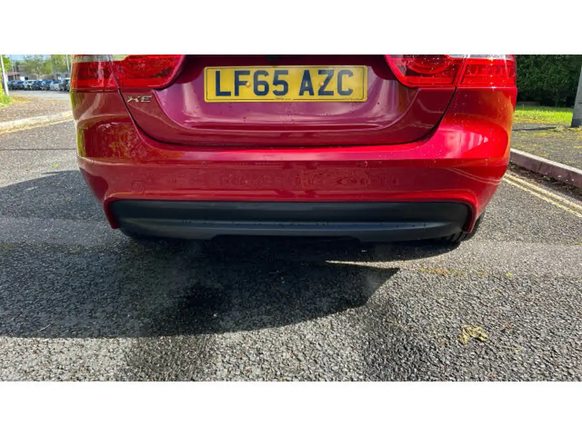 2015-jaguar-xe-20-prestige-big-36