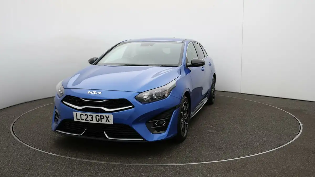 2022-kia-pro-ceed-15-t-gdi-gt-line-big-30