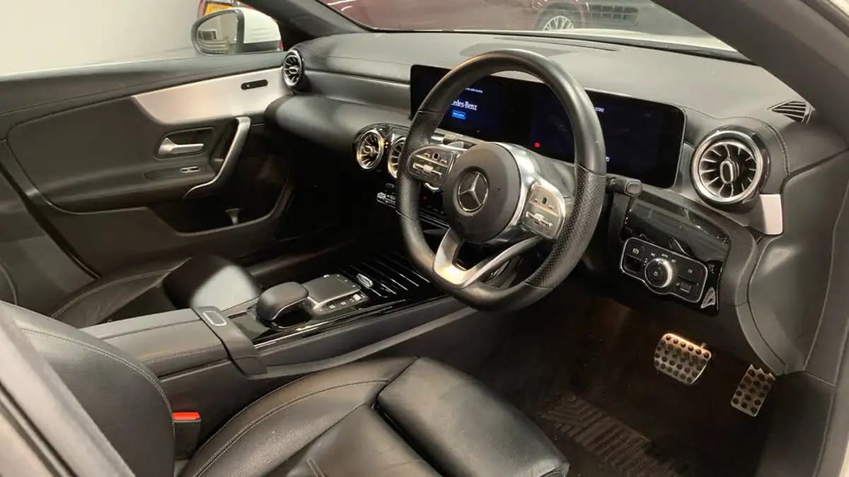 2020-mercedes-benz-cla-13-cla-180-amg-line-premium-coupe-4d-big-10