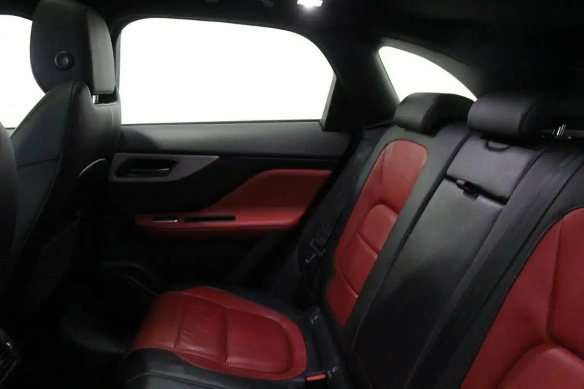 2016-jaguar-f-pace-20-i4d-r-sport-awd-auto-big-48