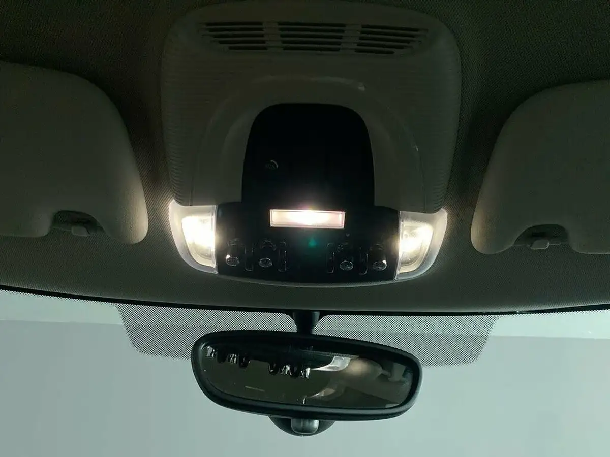 2021-mini-cooper-15-one-classic-5d-big-17
