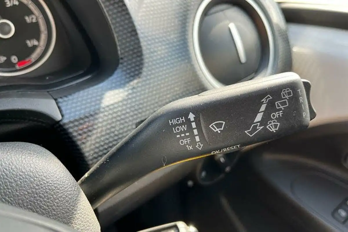 2021-volkswagen-up-10-up-65ps-sre-bmt-evo-3d-big-14