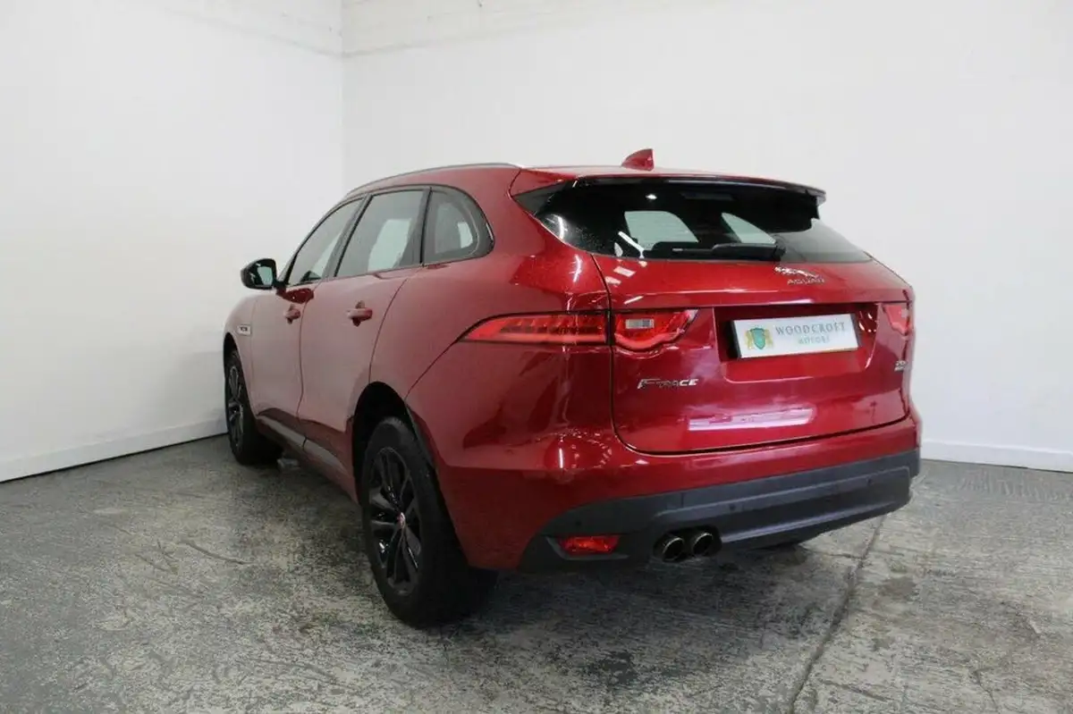 2016-jaguar-f-pace-20-i4d-r-sport-awd-auto-big-4