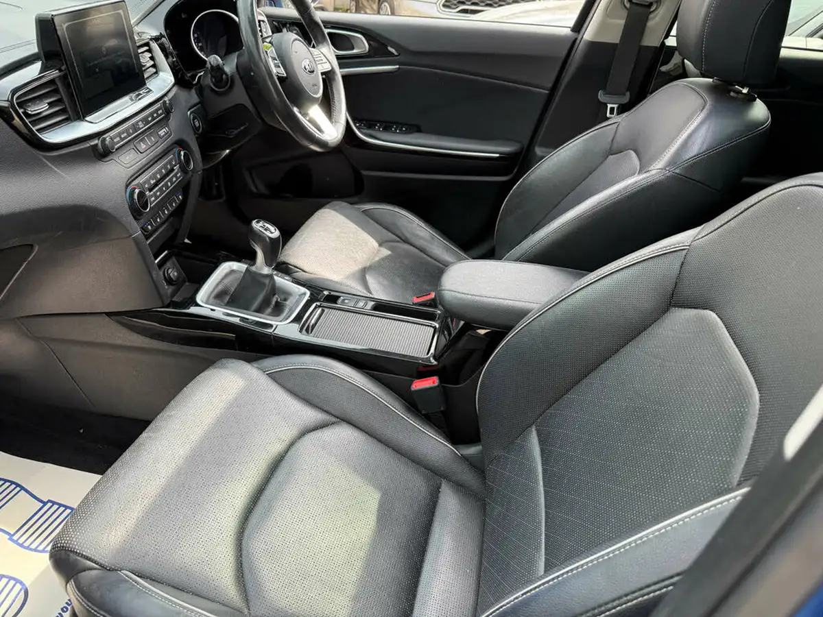 2018-kia-ceed-14-t-gdi-first-edition-hatchback-big-58