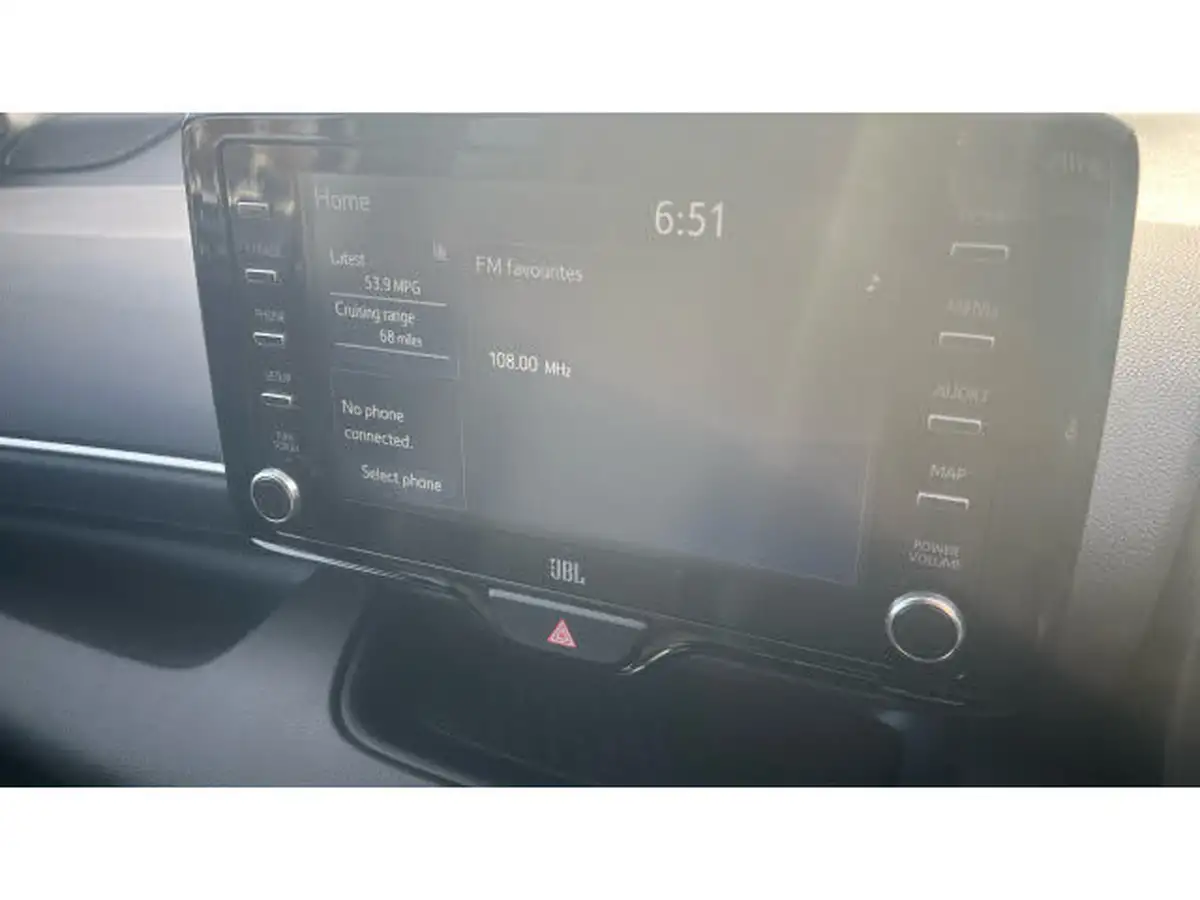2022-toyota-yaris-15-vvt-i-dynamic-big-20