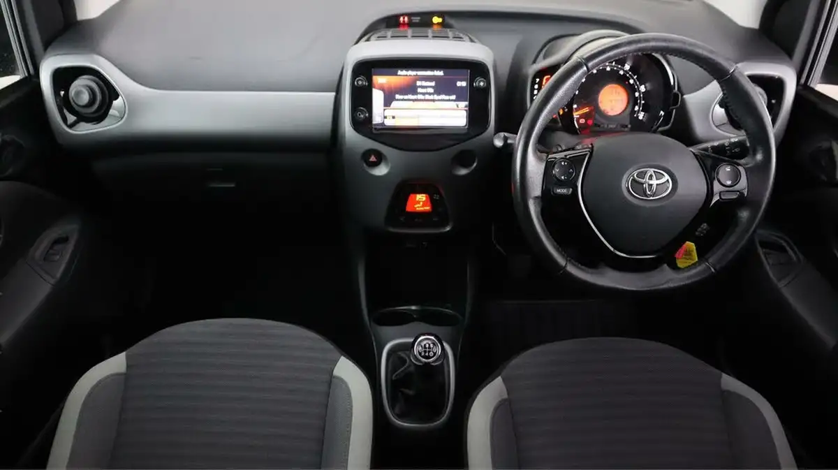 2018-toyota-aygo-10-vvt-i-x-press-71bhp-big-11