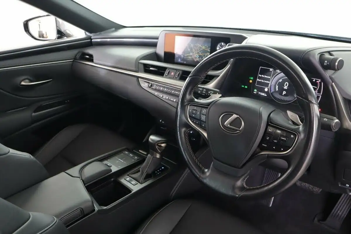 2020-lexus-es-300h-25-es-218bhp-without-navigation-big-8