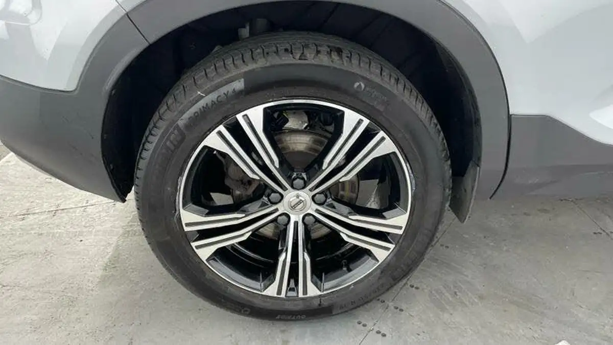 2021-volvo-xc40-20-b4-inscription-pro-197bhp-geartronic-big-14