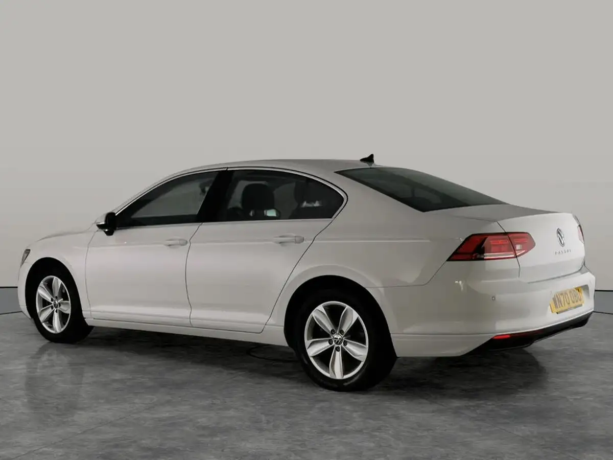 2020-volkswagen-passat-15-tsi-se-nav-saloon-4d-big-7