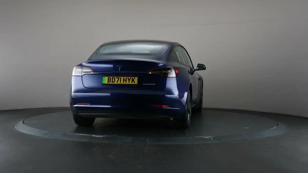 2021-tesla-model-3-e-long-range-awd-big-64