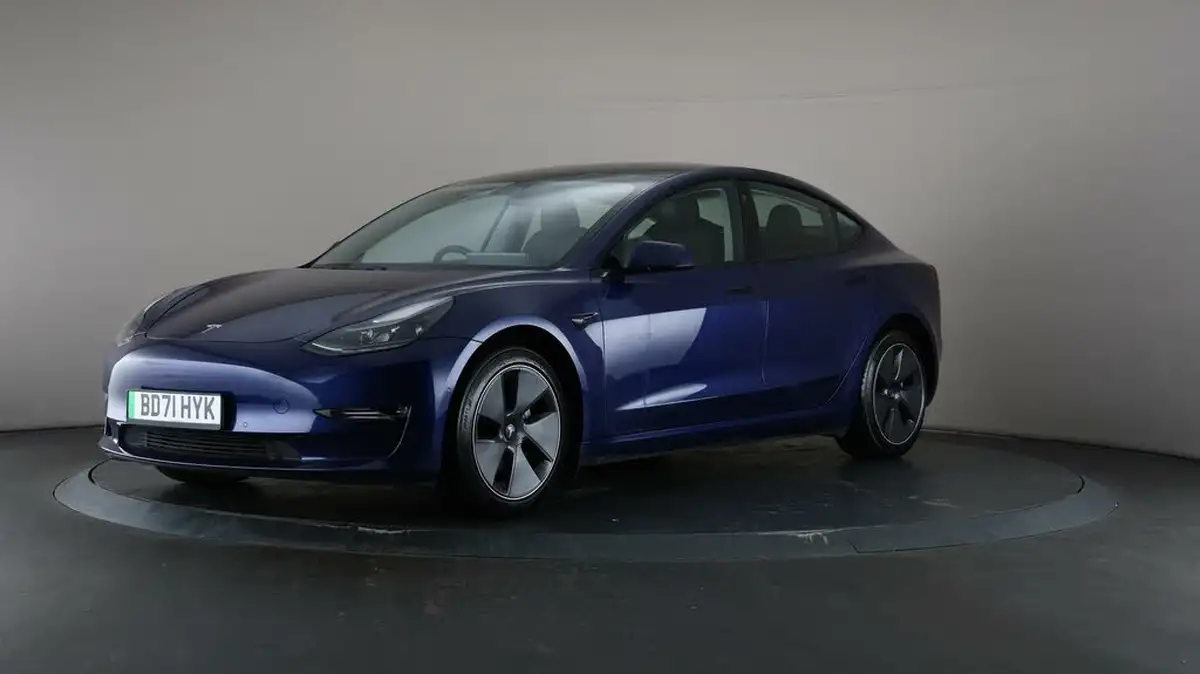 2021-tesla-model-3-e-long-range-awd-big-36