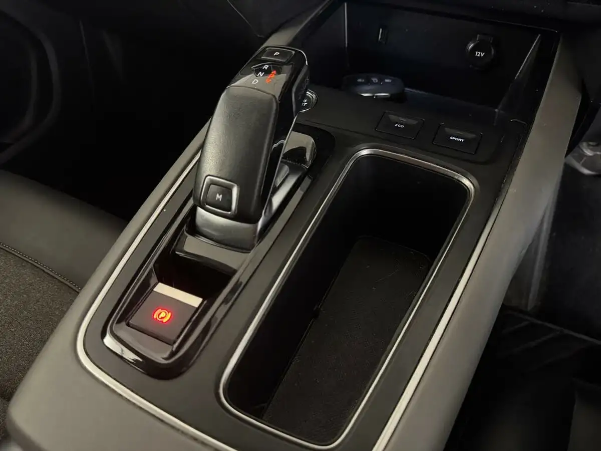 2020-citroen-c5-aircross-15bluehdi-flair-eat8-big-28