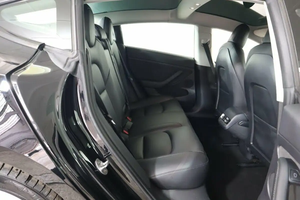 2021-tesla-model-3-e-long-range-4x4-big-11