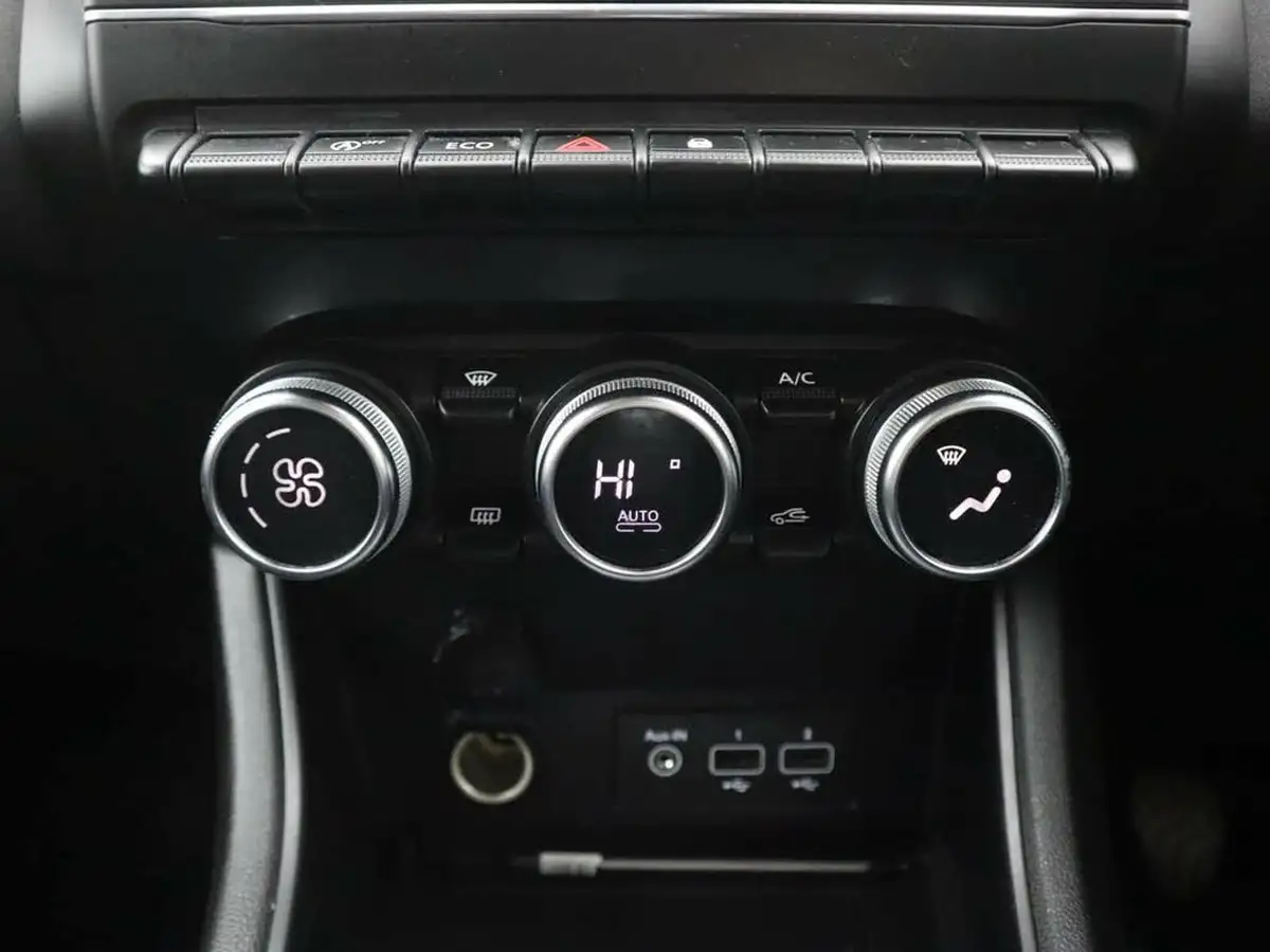 2020-renault-captur-10-tce-iconic-100bhp-big-16