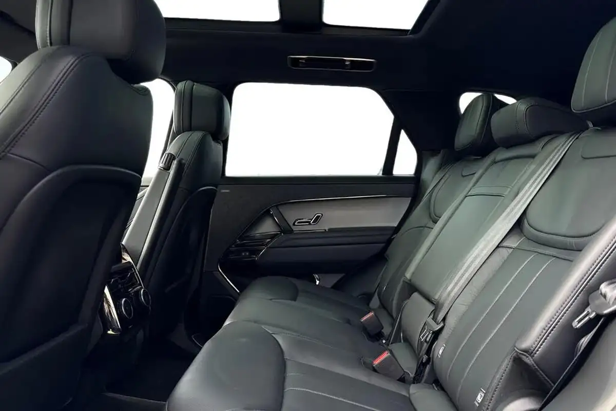 2023-land-rover-range-rover-sport-30-d300-dynamic-se-big-3