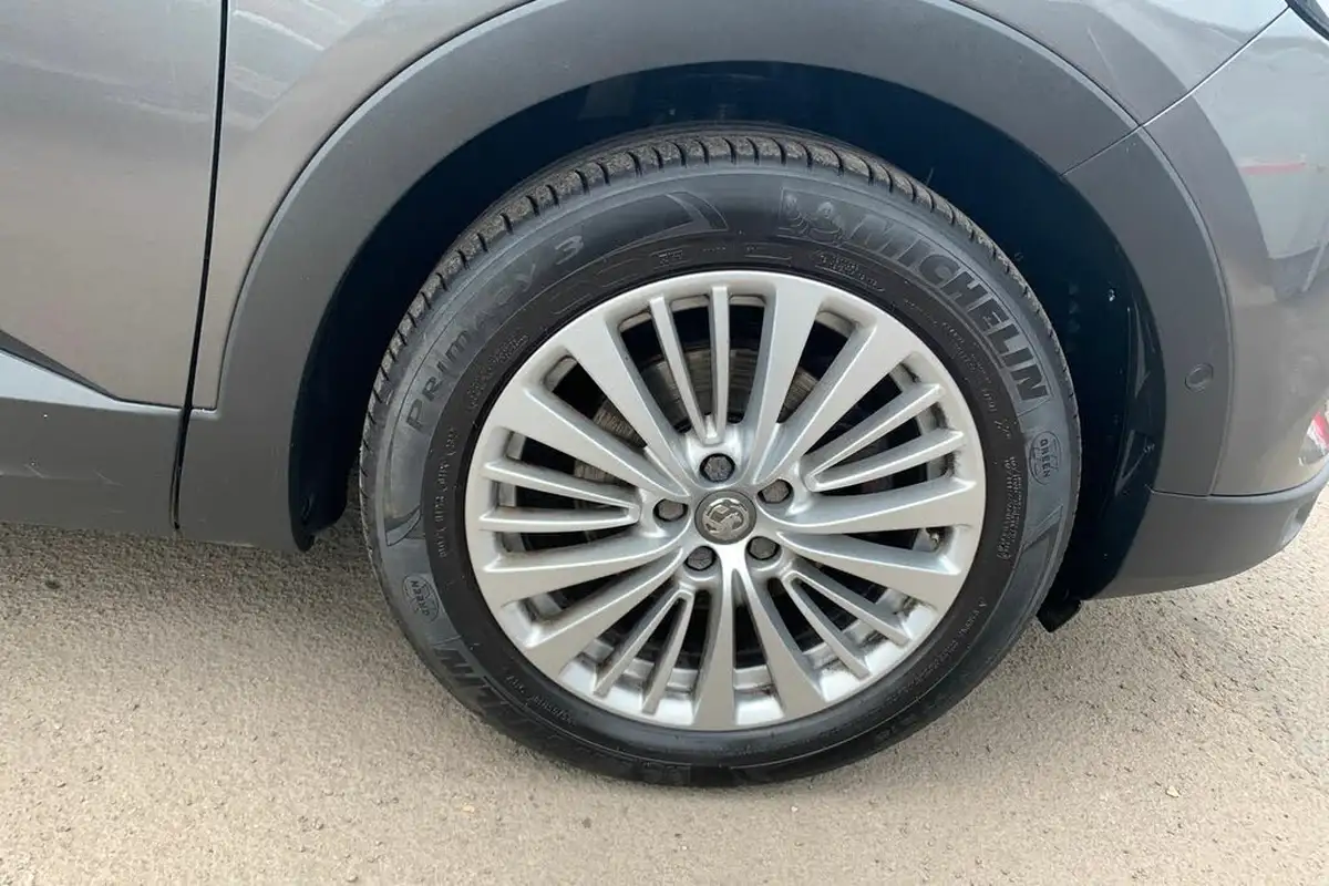2019-vauxhall-grandland-x-12-tech-line-nav-big-8