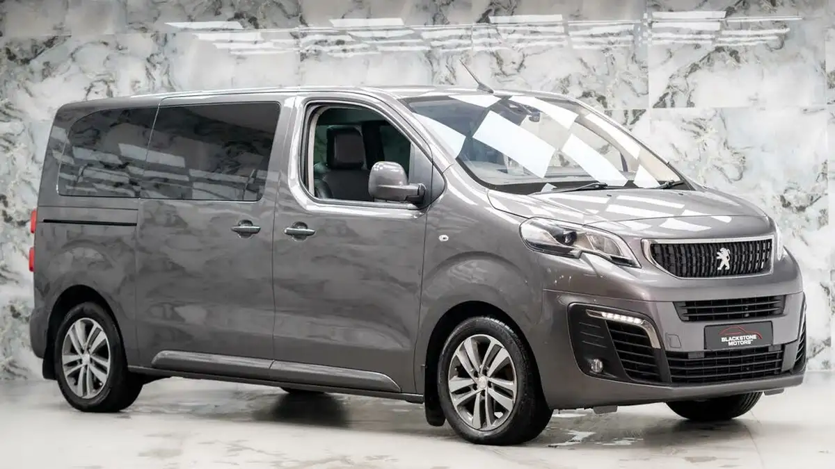 2018-peugeot-traveller-20-bluehdi-allure-20-bluehdi-180ps-standardss-eat8-big-0