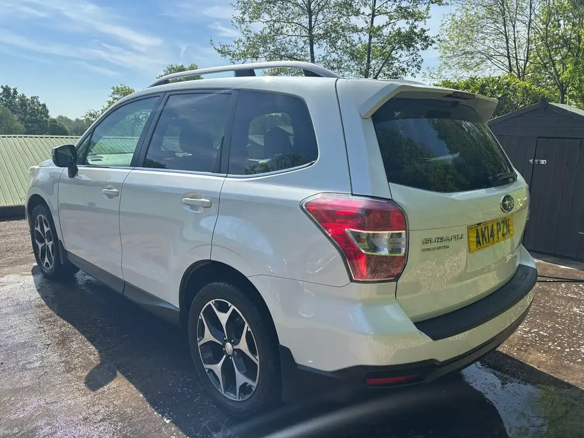 2014-subaru-forester-20-xt-turbo-big-6