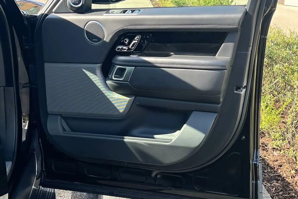 2019-land-rover-range-rover-20-p400e-vogue-se-big-53