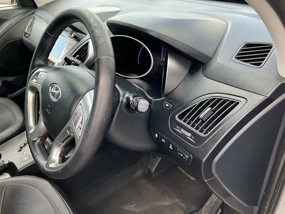 2011-hyundai-ix35-20td-premium-4wd-auto-big-15