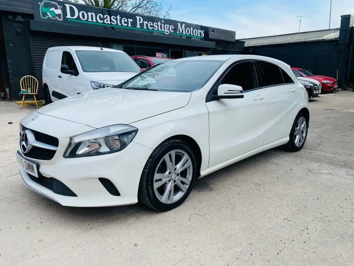 2016-mercedes-benz-a-class-15d-a180d-sport-ss-7g-dct-big-7