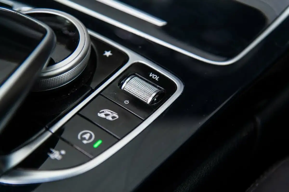 2018-mercedes-benz-c-class-40-c63-amg-s-510ps-premiumss-coupe-2d-speedshift-mct-big-20