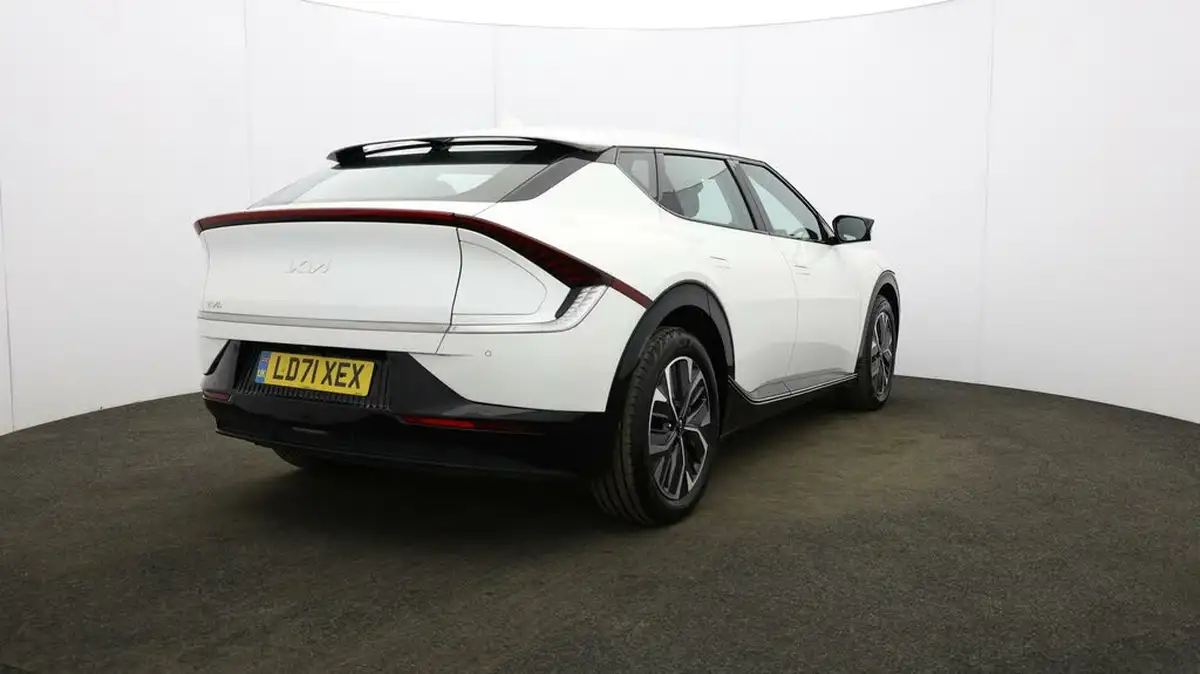 2022-kia-ev6-e-air-big-51