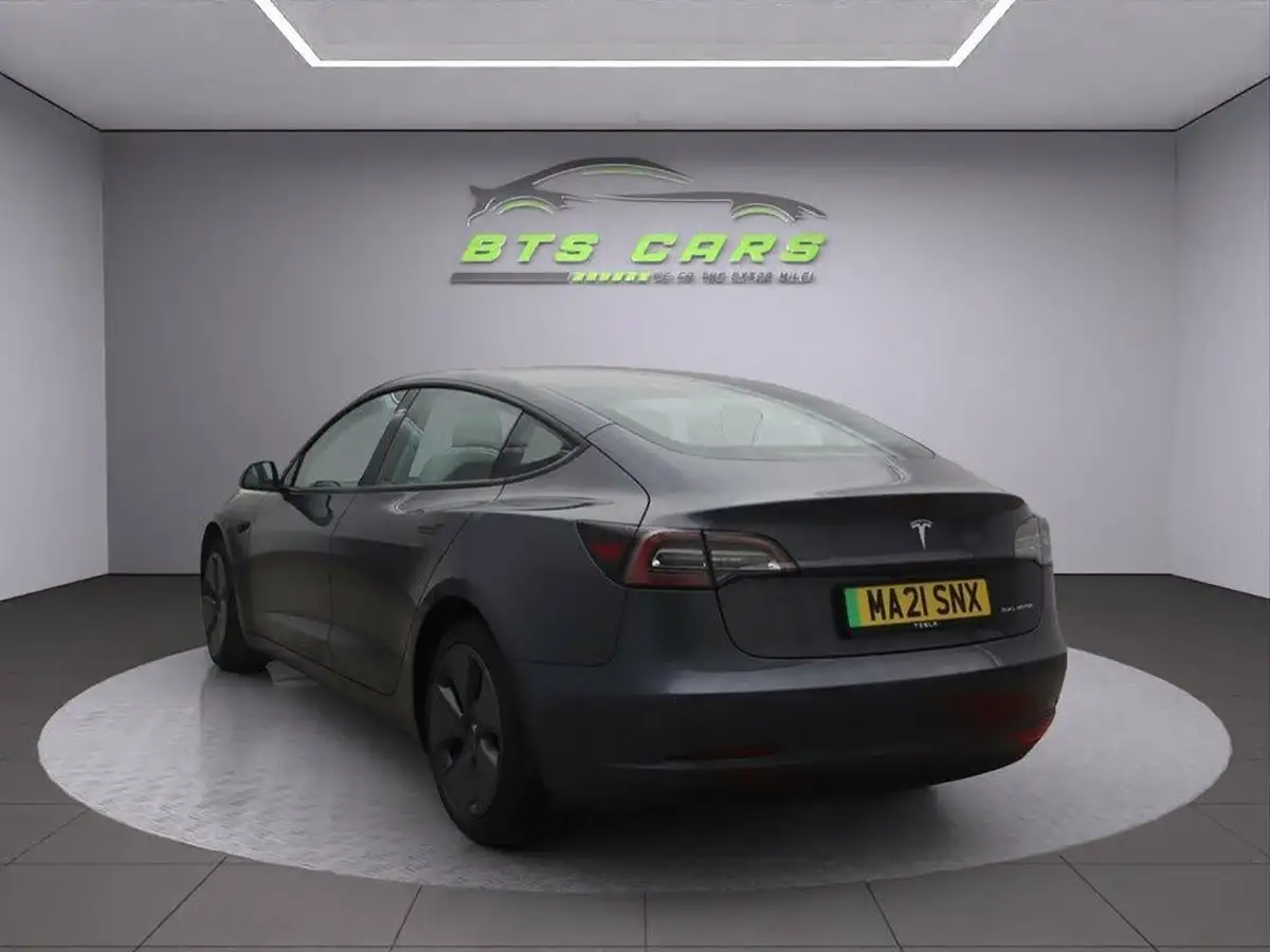 2021-tesla-model-3-e-long-range-4x4-big-3