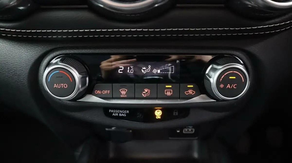 2023-nissan-juke-10-dig-t-n-connecta-big-12