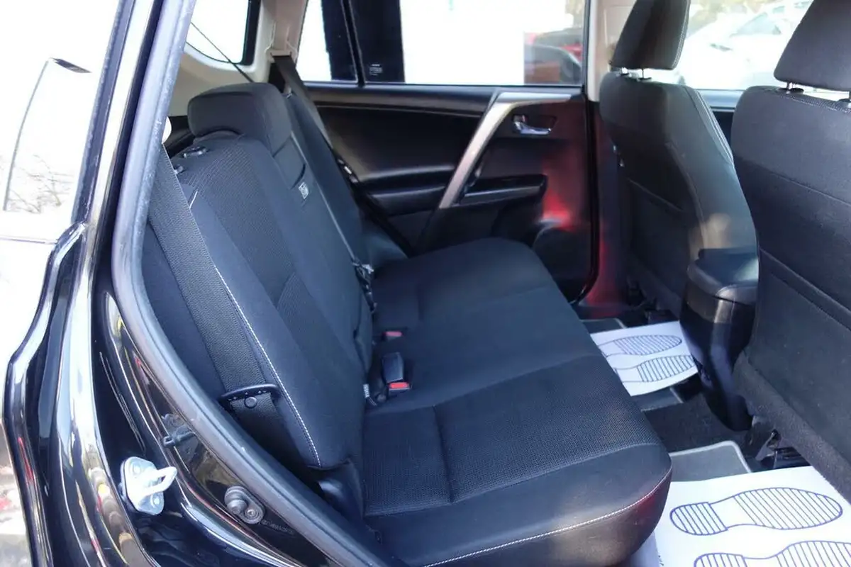 2017-toyota-rav4-25-vvt-i-business-edition-plus-big-13