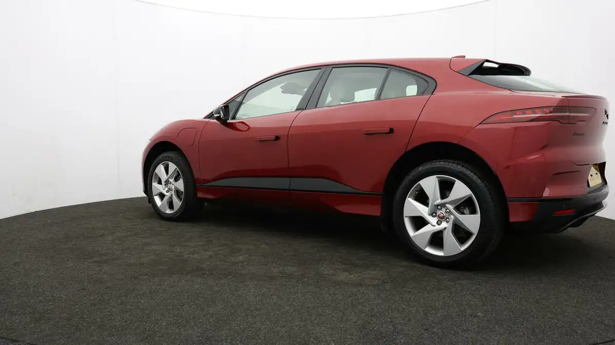 2022-jaguar-i-pace-ev400-se-big-66