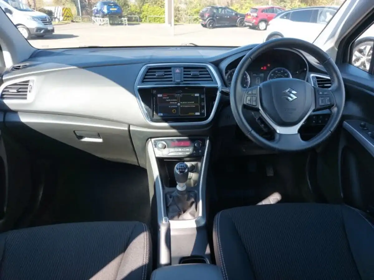 2021-suzuki-s-cross-14-boosterjet-sz-t-big-2