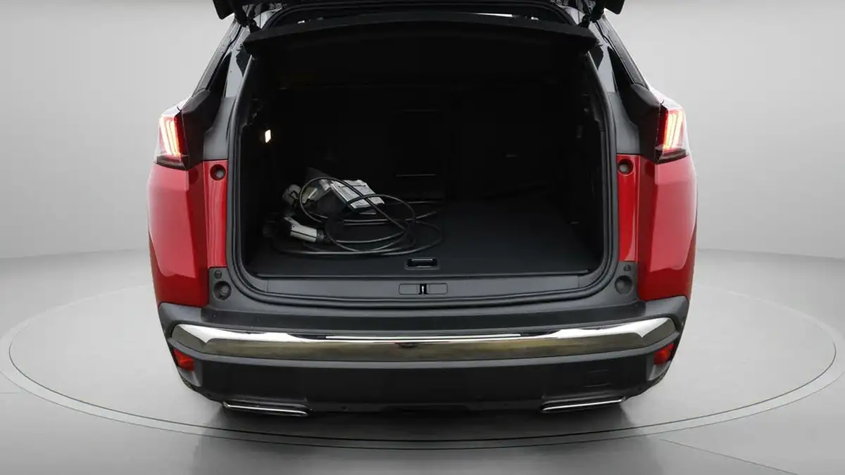 2021-peugeot-3008-suv-big-16