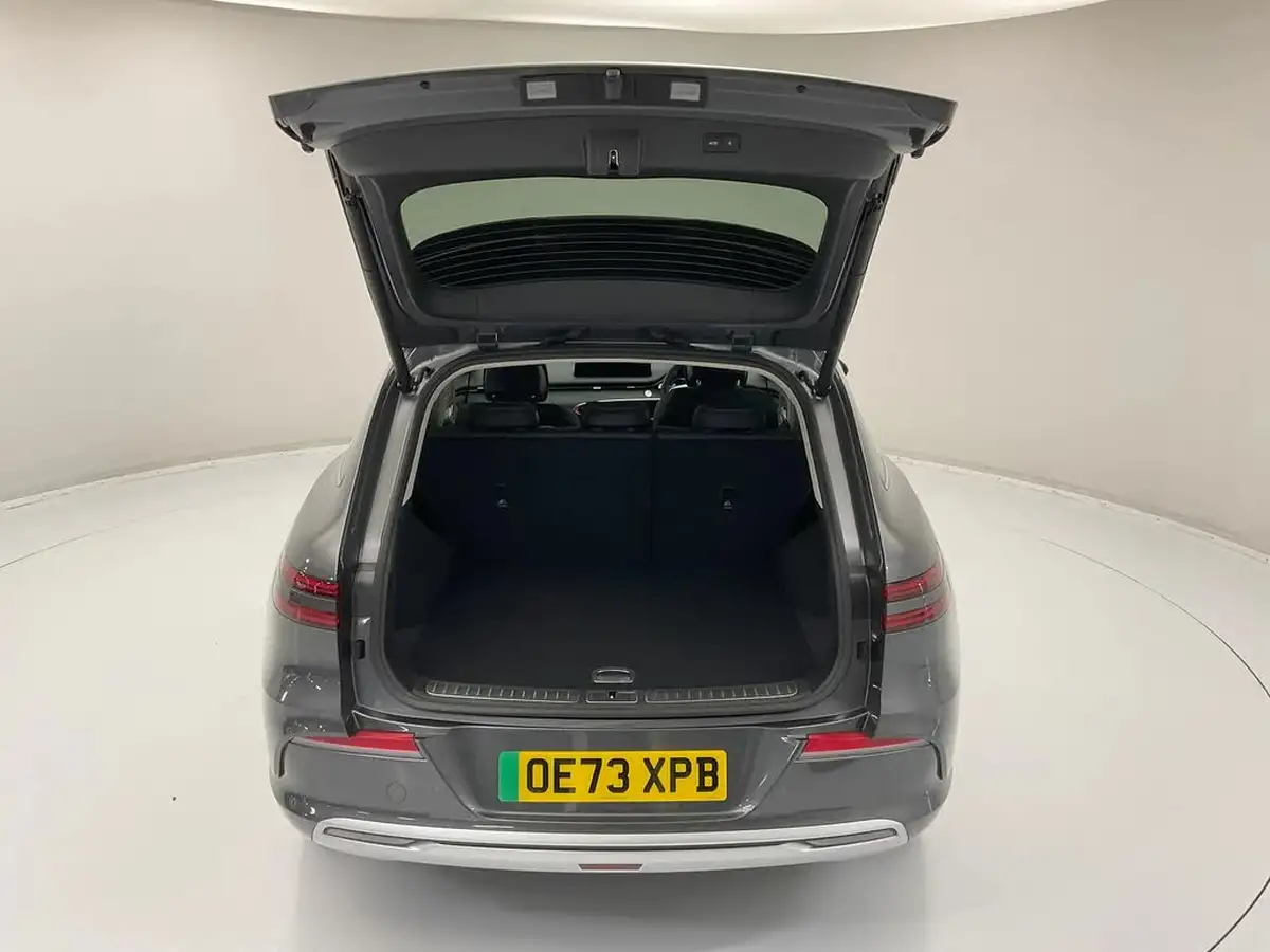 2023-genesis-gv70-e-sport-line-big-4