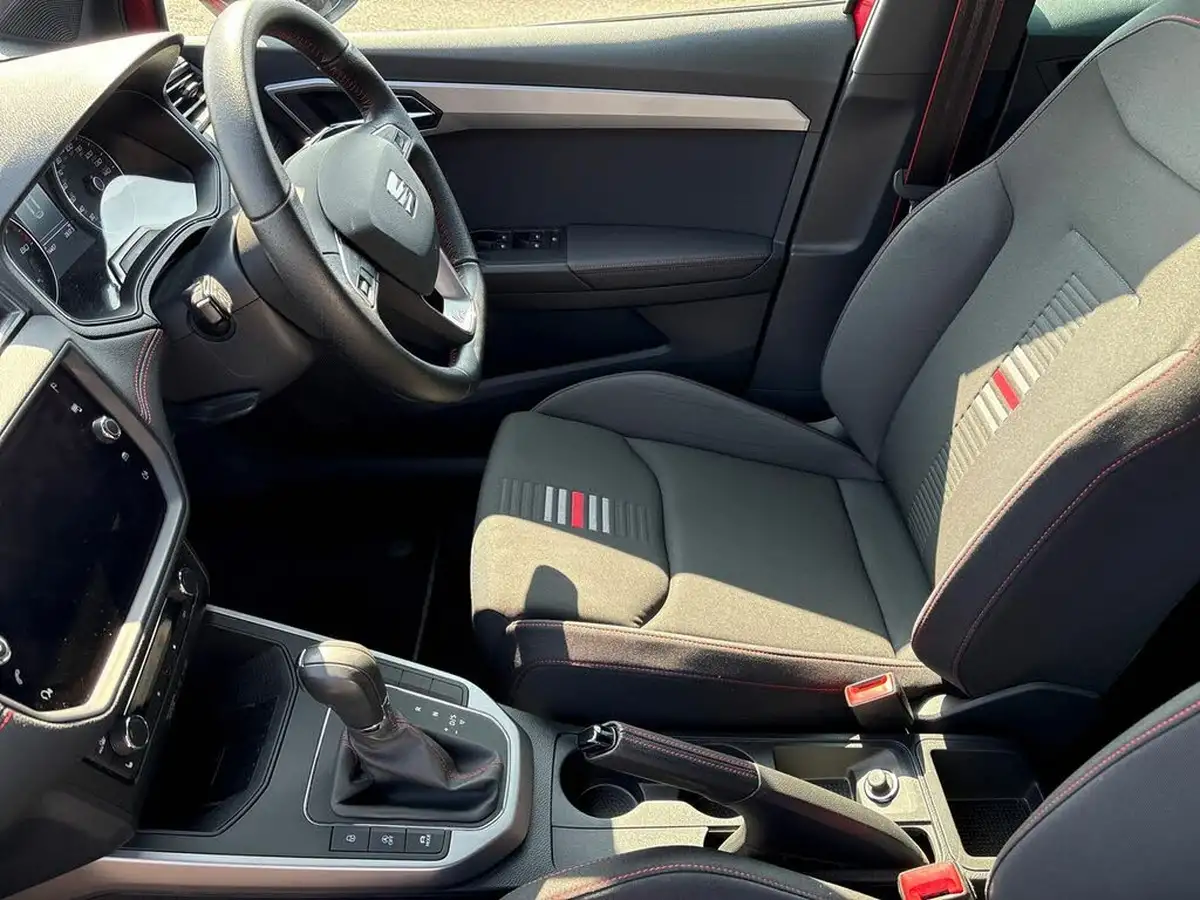 2021-seat-arona-10-tsi-fr-red-edition-dsg-big-32