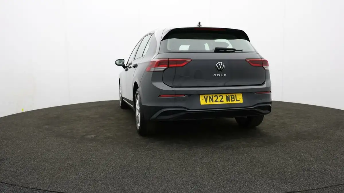 2022-volkswagen-golf-15-tsi-life-130ps-hatchback-big-23