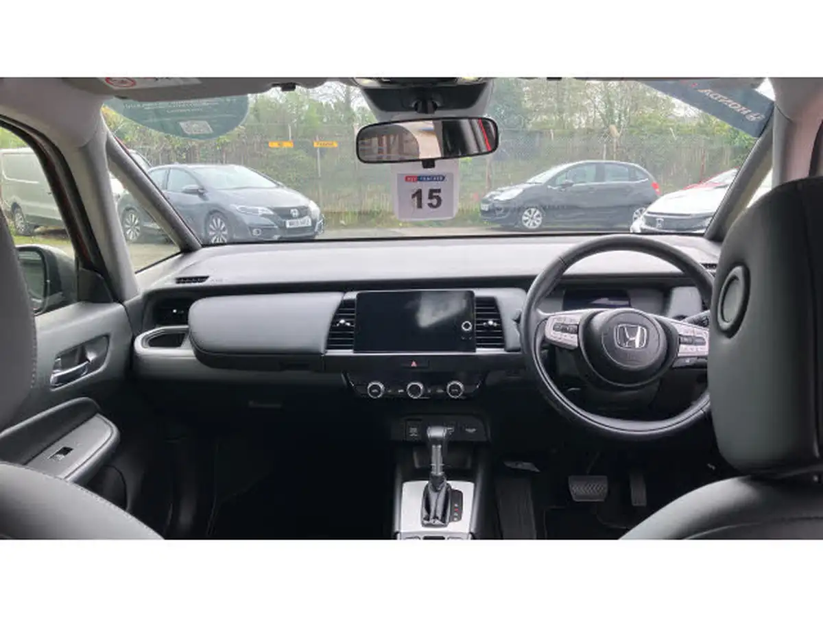 2022-honda-jazz-15-i-mmd-ex-107ps-big-3