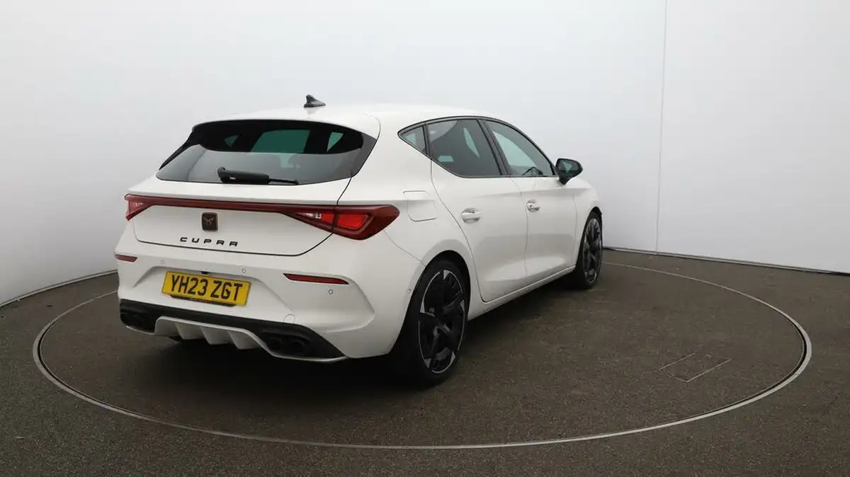 2023-cupra-leon-nf-20-tsi-vz3-300ps-hatchback-big-46