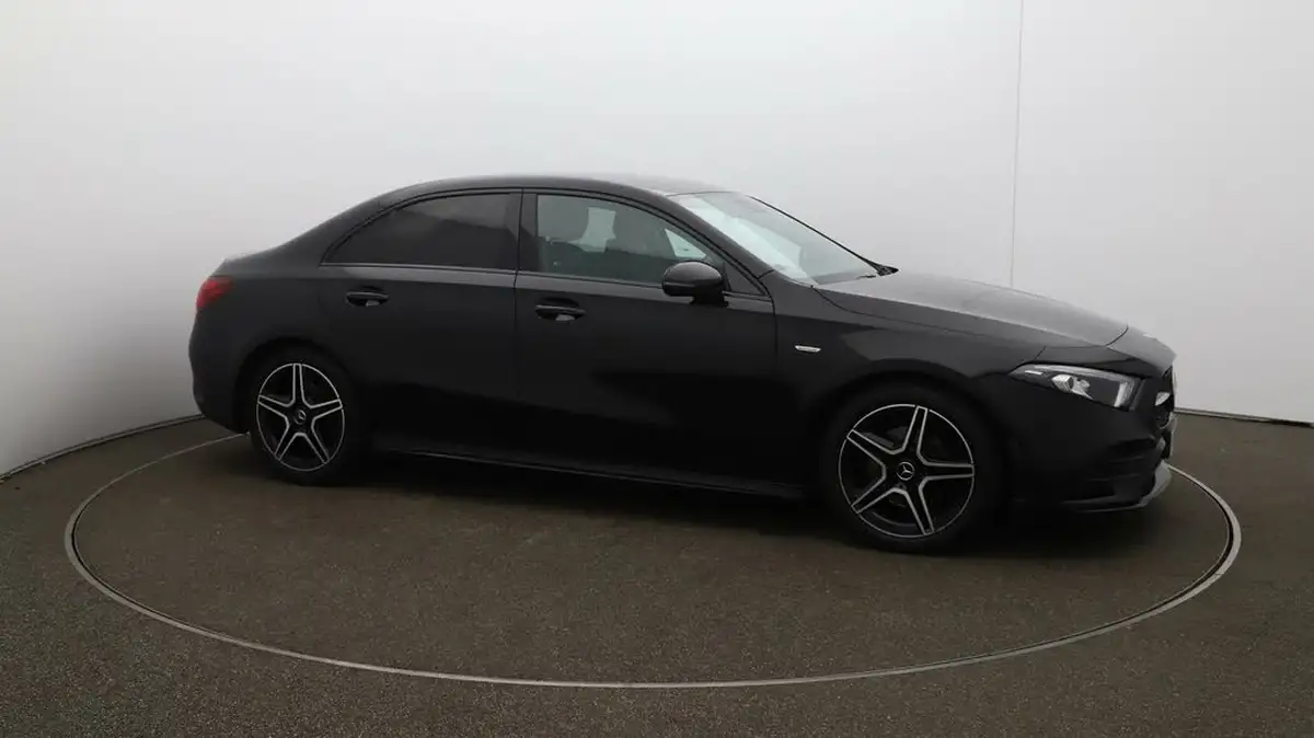 2021-mercedes-benz-a-class-13-a200-amg-line-executive-edition-saloon-4d-big-39
