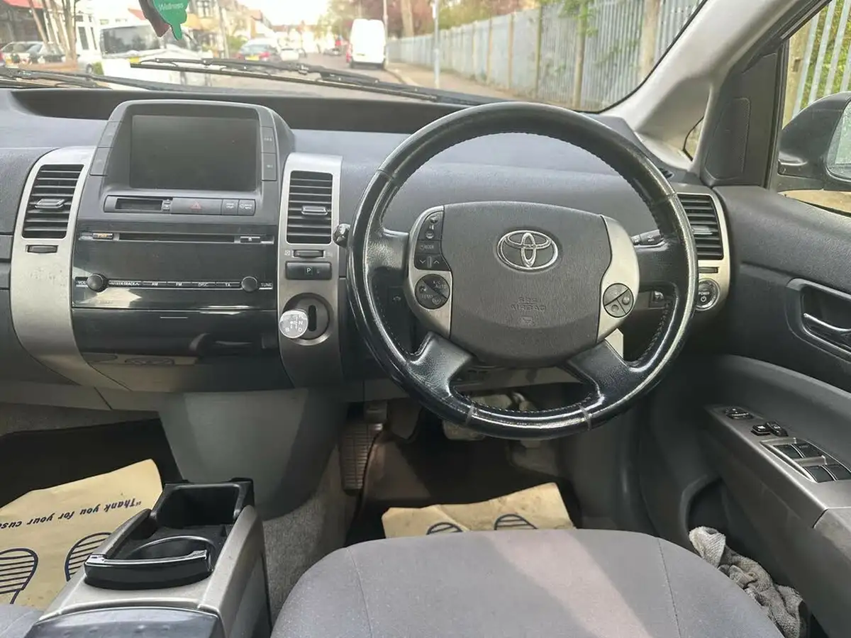2008-toyota-prius-15-vvt-i-t3-big-20