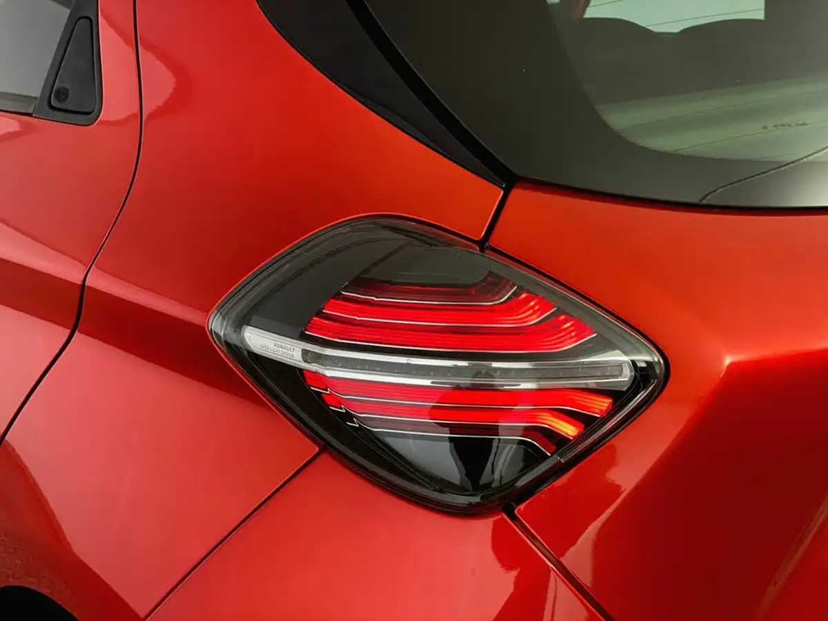 2020-renault-zoe-e-i-gt-line-rapid-charge-big-36