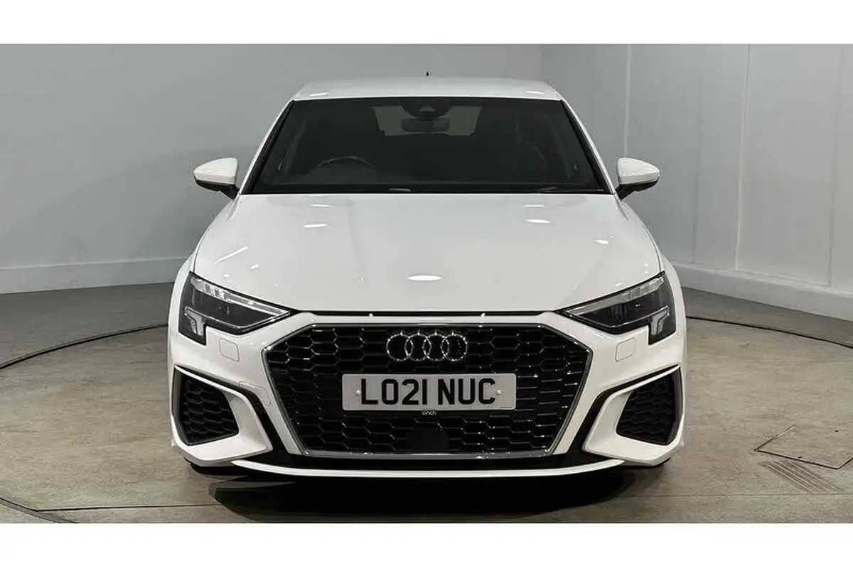 2021-audi-a3-14-40-tfsi-e-s-line-big-3