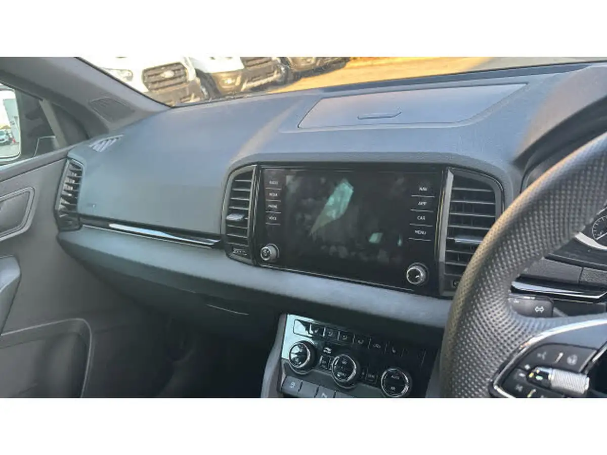 2022-skoda-karoq-15-tsi-sportline-big-13