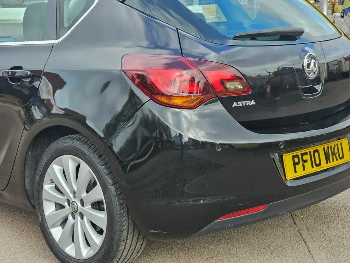 2010-vauxhall-astra-16-elite-16v-vvt-115ps-auto-big-37